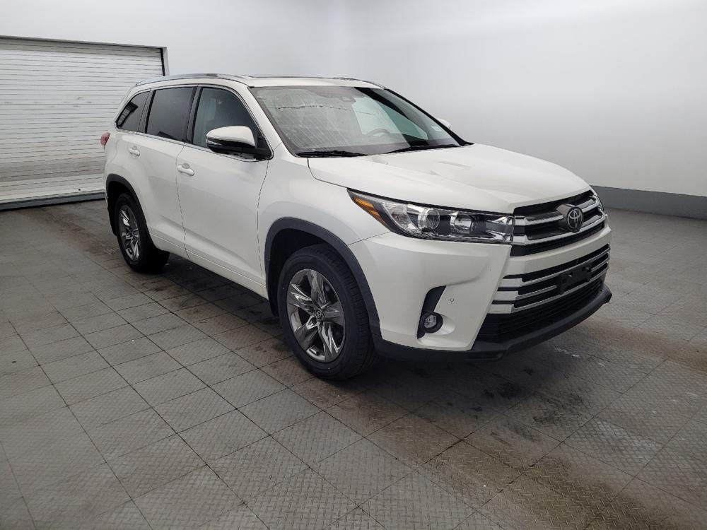 used 2019 Toyota Highlander car, priced at $28,695