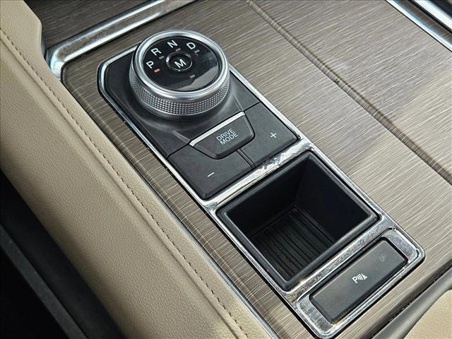 used 2024 Ford Expedition car, priced at $40,991