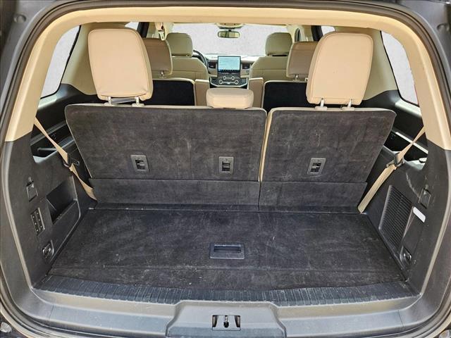 used 2024 Ford Expedition car, priced at $40,991