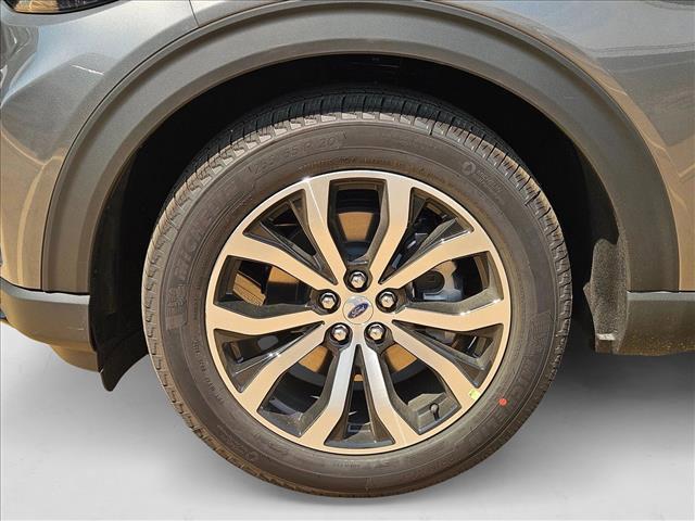 new 2025 Ford Explorer car, priced at $39,615