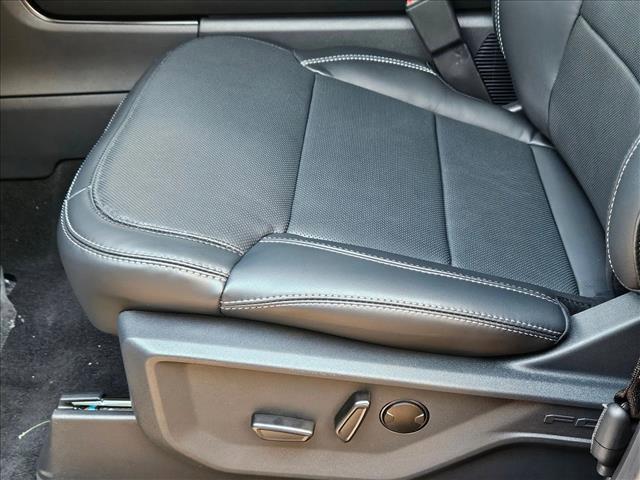 new 2025 Ford Expedition car, priced at $79,230