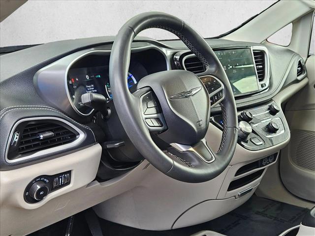 used 2023 Chrysler Pacifica Hybrid car, priced at $22,717