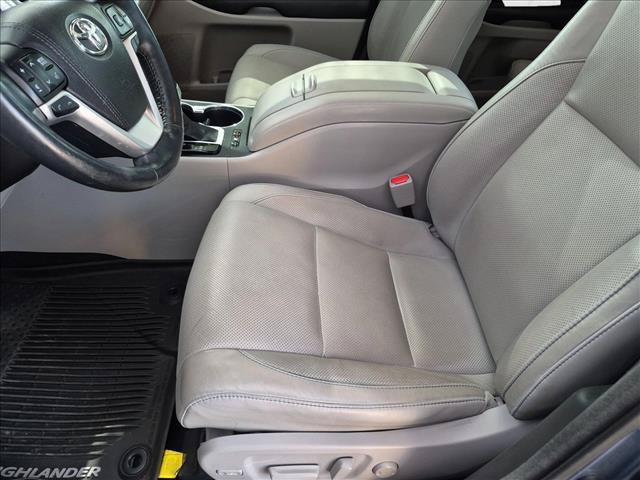used 2017 Toyota Highlander car, priced at $25,216