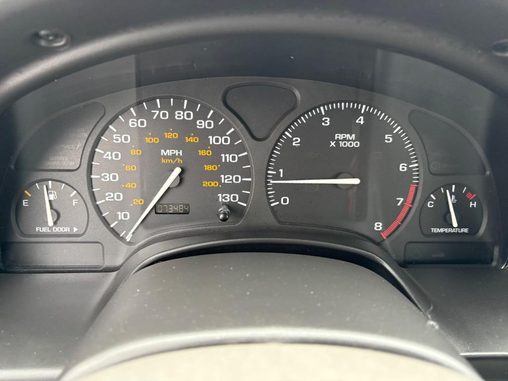 used 2002 Saturn L car, priced at $4,995