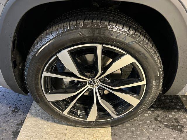 new 2026 Volkswagen Atlas car, priced at $53,248