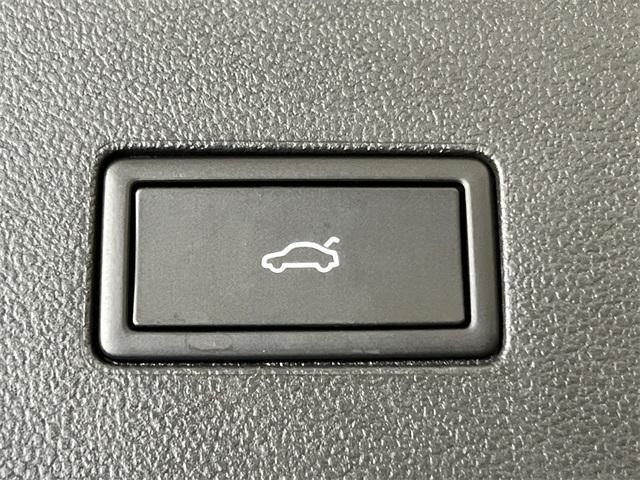 new 2026 Volkswagen Atlas car, priced at $42,793