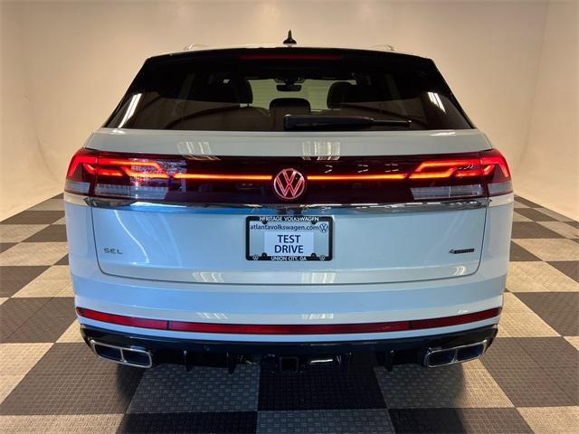 new 2026 Volkswagen Atlas Cross Sport car, priced at $52,658