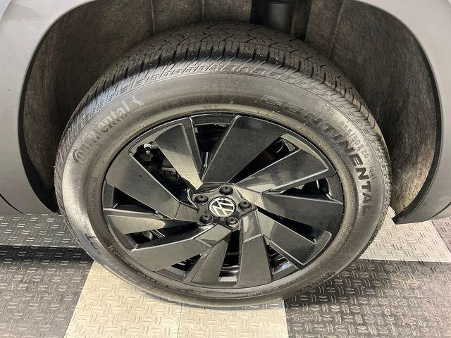 used 2024 Volkswagen Atlas car, priced at $32,095