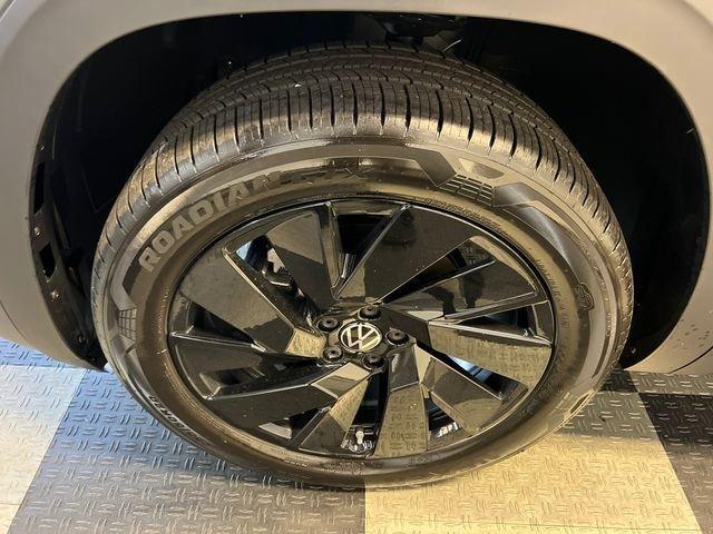 used 2026 Volkswagen Atlas Cross Sport car, priced at $40,796