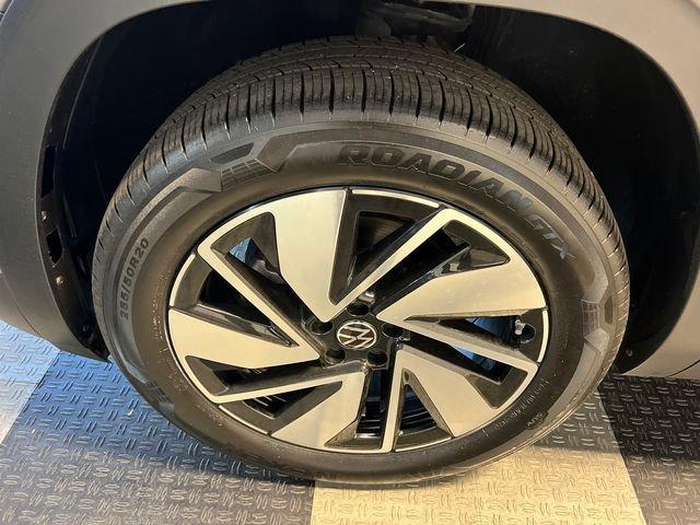 used 2025 Volkswagen Atlas car, priced at $35,095