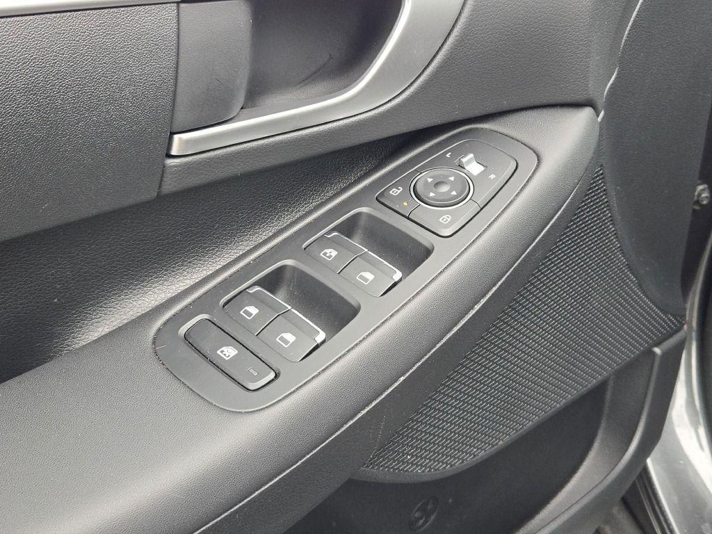 used 2025 Hyundai Sonata car, priced at $21,395