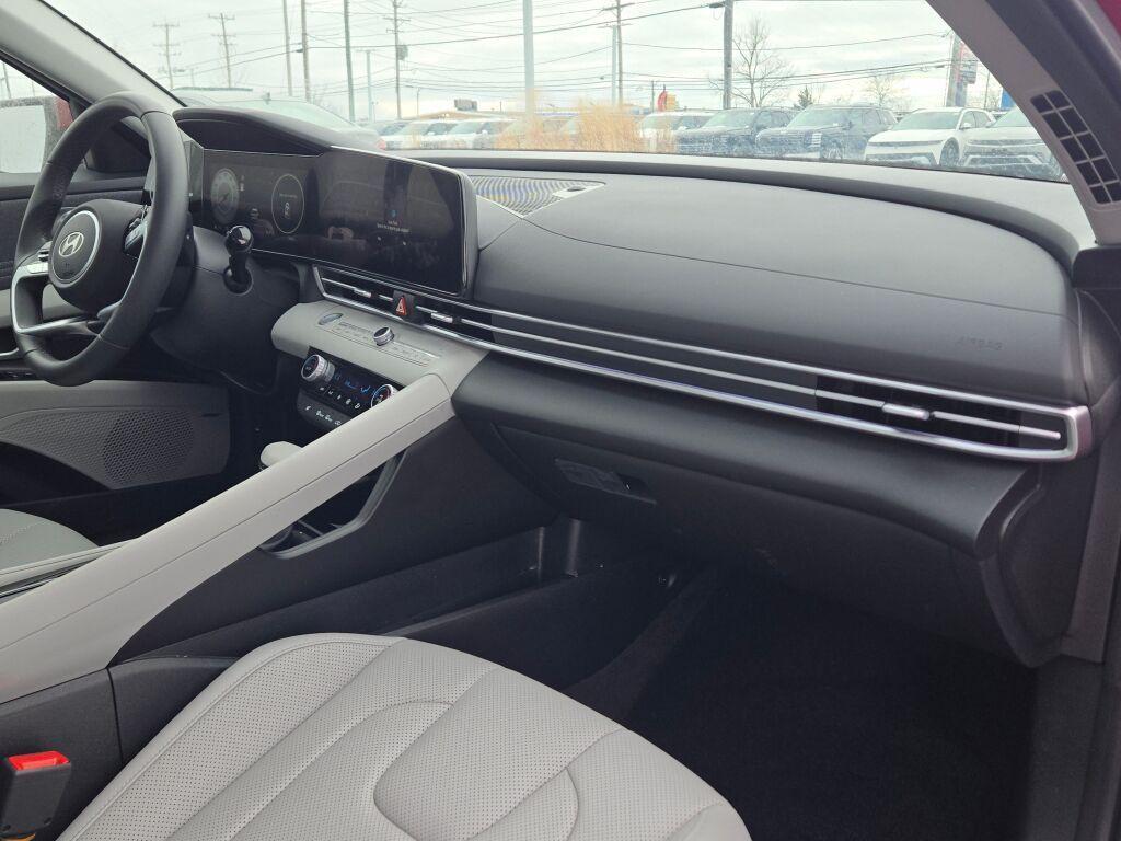 used 2025 Hyundai Elantra car, priced at $23,712