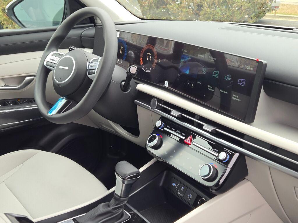 new 2026 Hyundai Tucson car, priced at $33,181