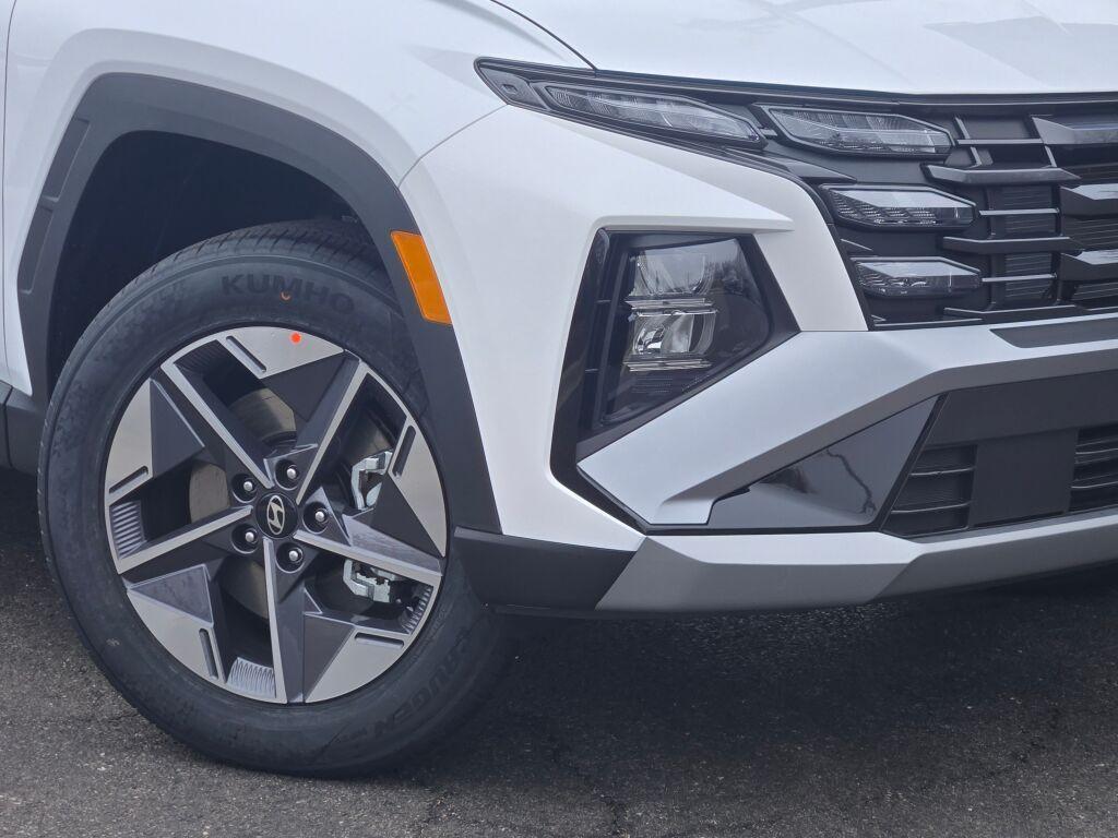 new 2026 Hyundai Tucson car, priced at $33,181