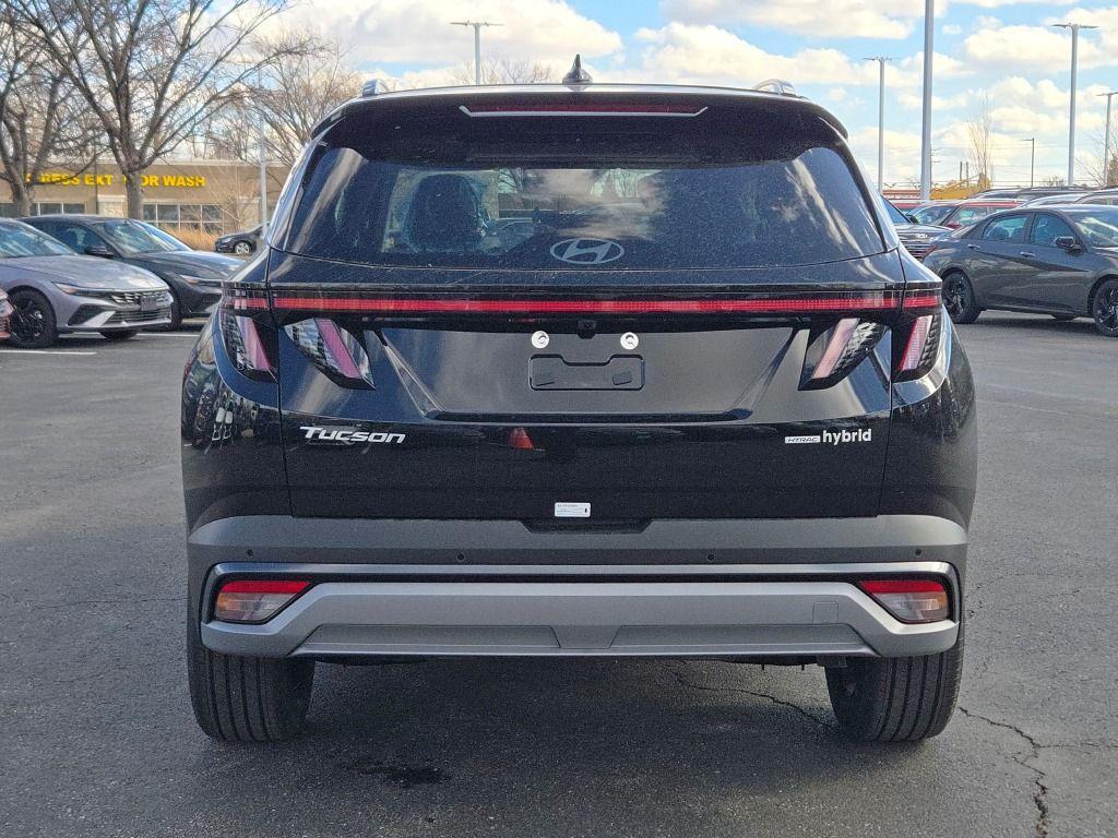 new 2026 Hyundai TUCSON Hybrid car, priced at $40,931