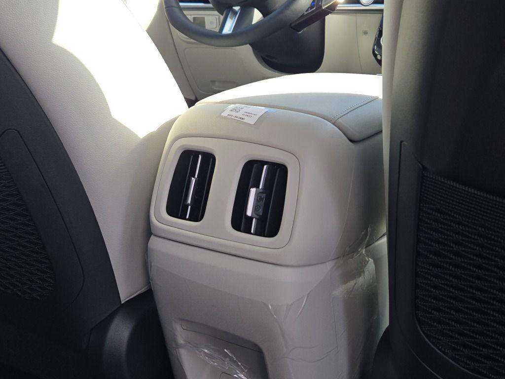 new 2026 Hyundai TUCSON Hybrid car, priced at $40,931