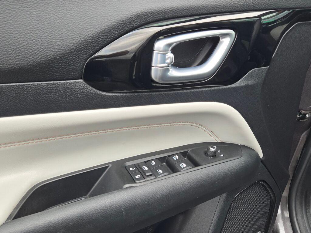 used 2022 Jeep Compass car, priced at $19,696