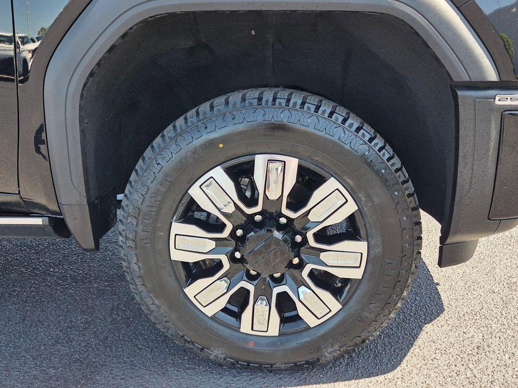 used 2024 GMC Sierra 2500 car, priced at $74,000