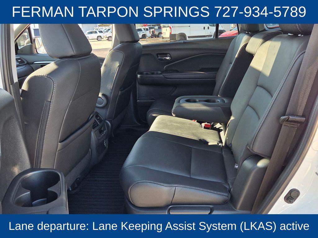 used 2022 Honda Pilot car, priced at $27,997
