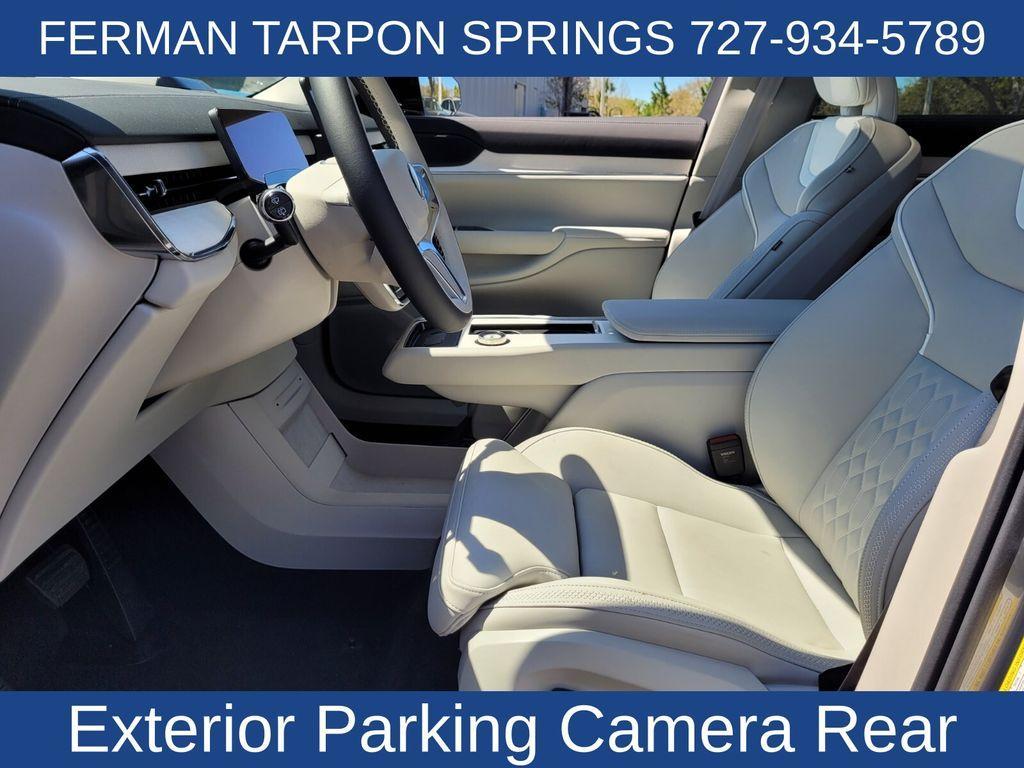 used 2025 Volvo EX90 car, priced at $77,495