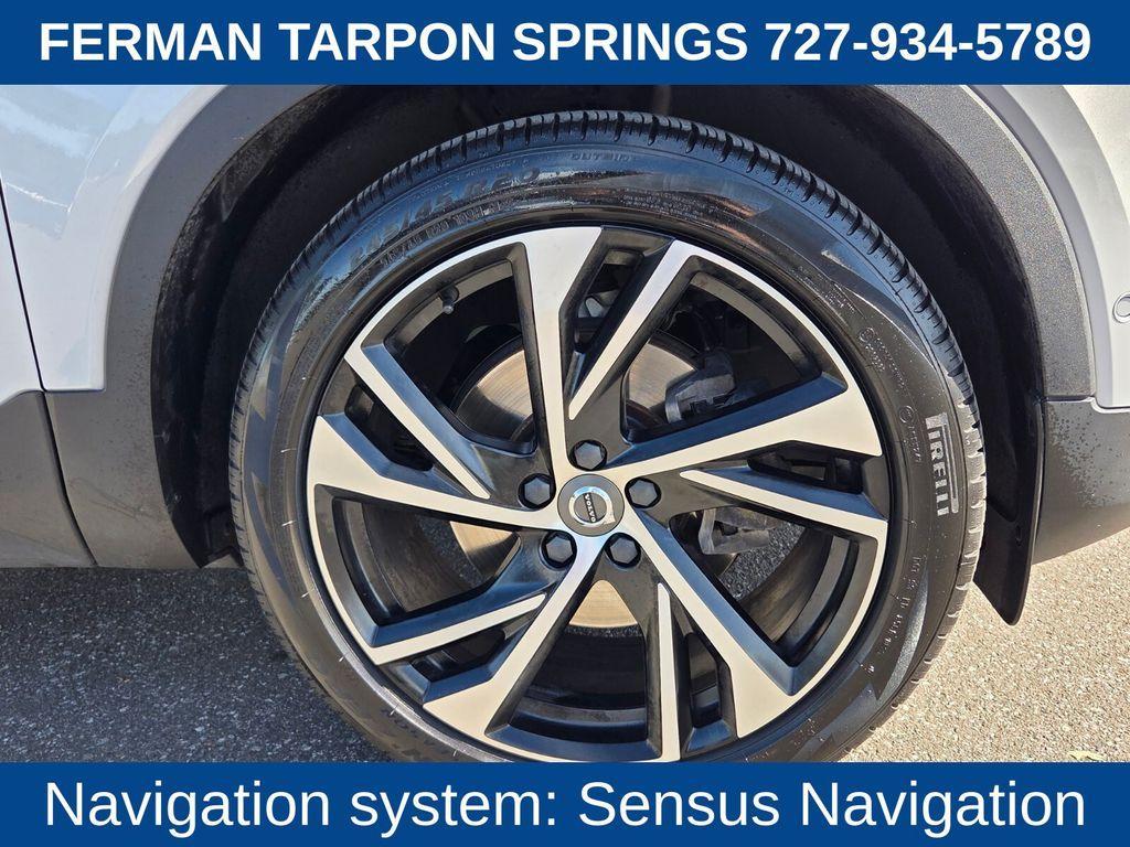 used 2021 Volvo XC40 car, priced at $22,795