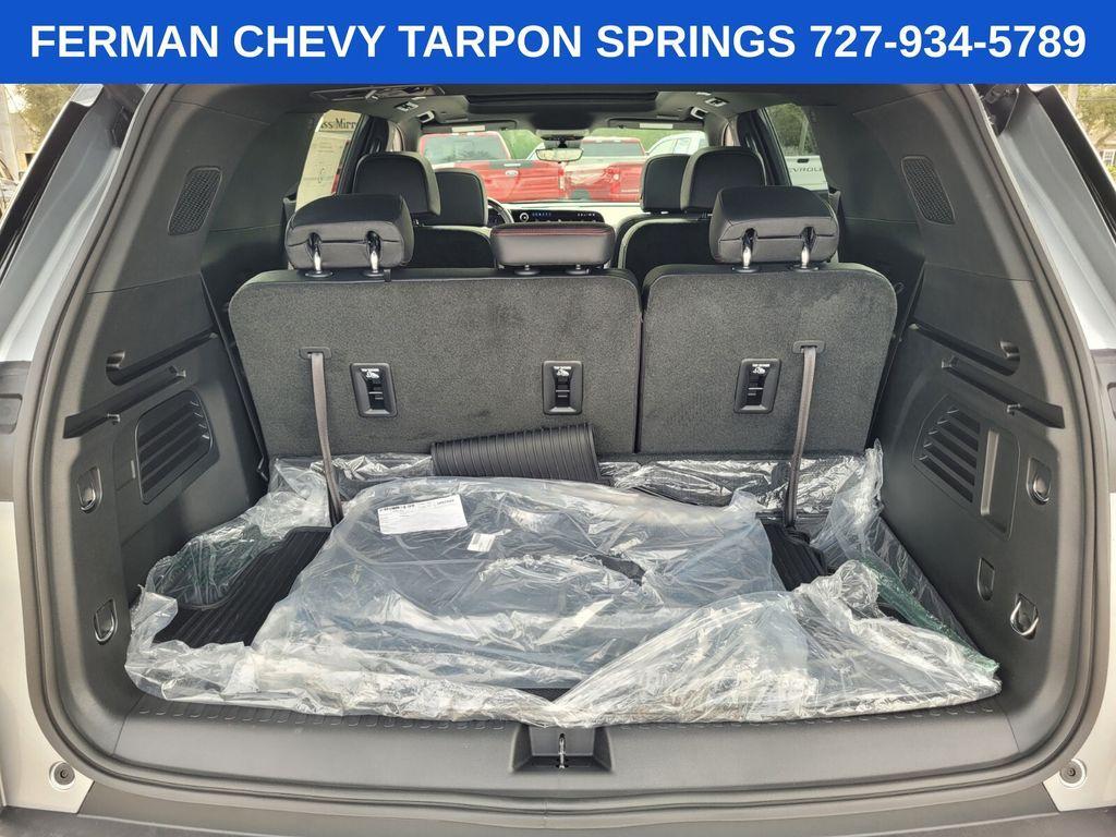 new 2026 Chevrolet Traverse car, priced at $57,425