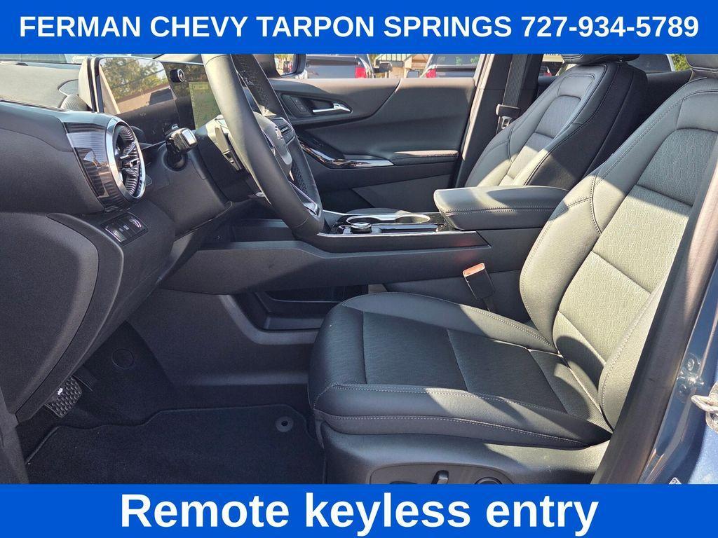 new 2026 Chevrolet Equinox car, priced at $30,290