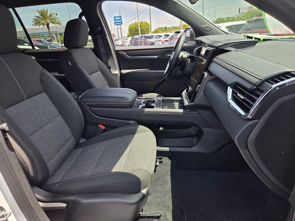 used 2025 GMC Acadia car, priced at $36,555