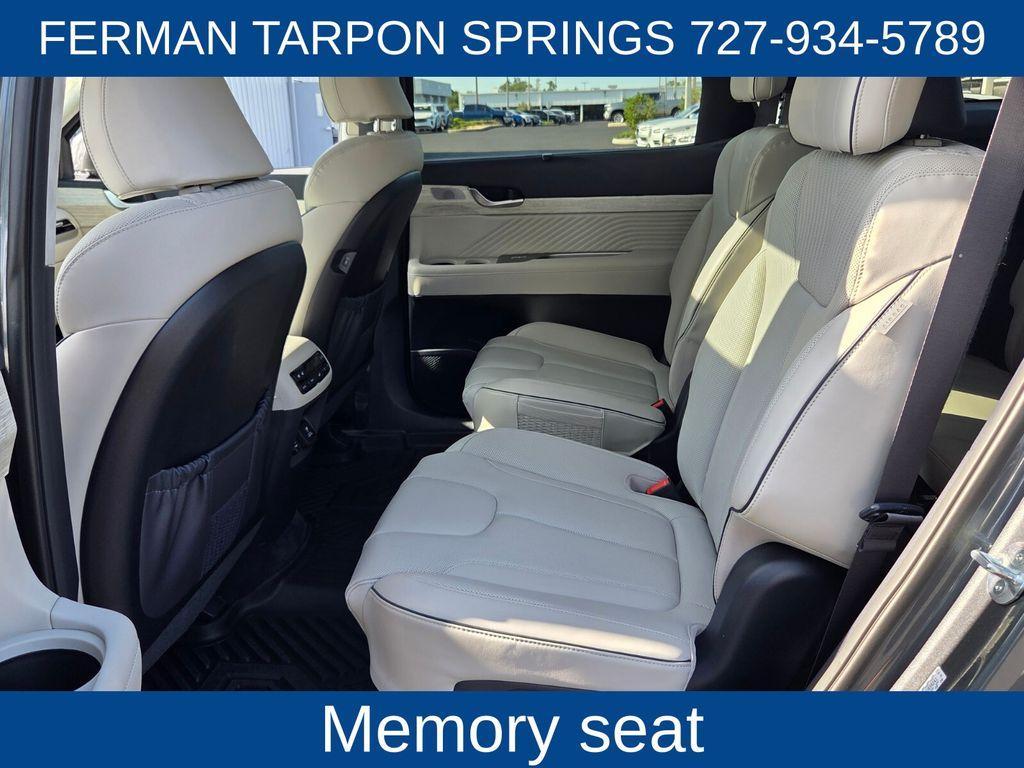 used 2025 Hyundai Palisade car, priced at $42,750