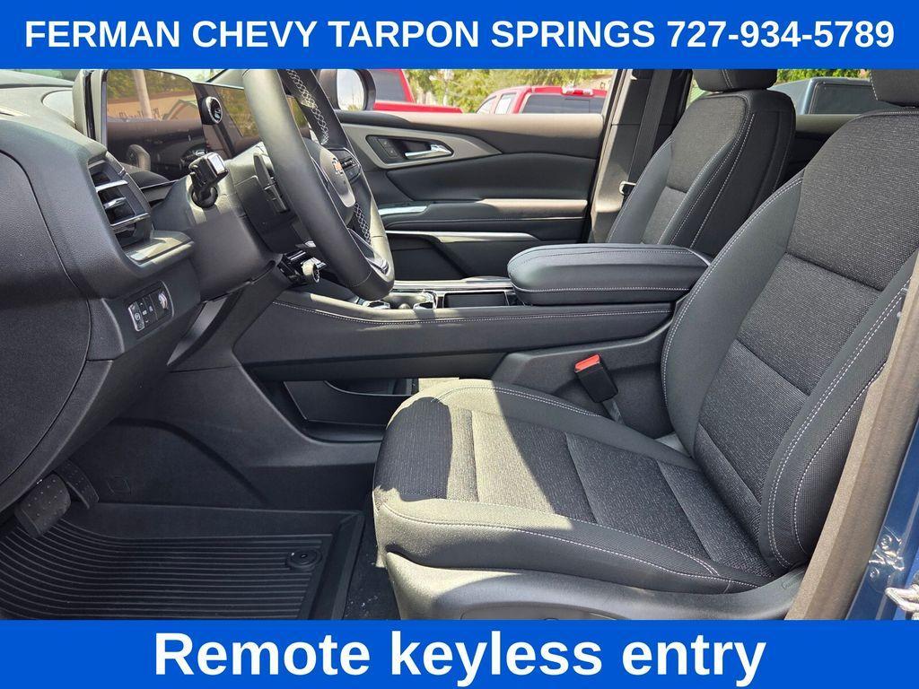 new 2026 Chevrolet Traverse car, priced at $42,445