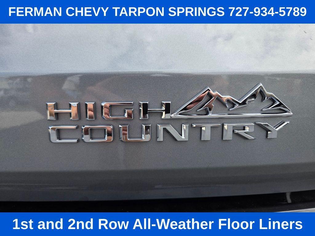 new 2026 Chevrolet Traverse car, priced at $57,118