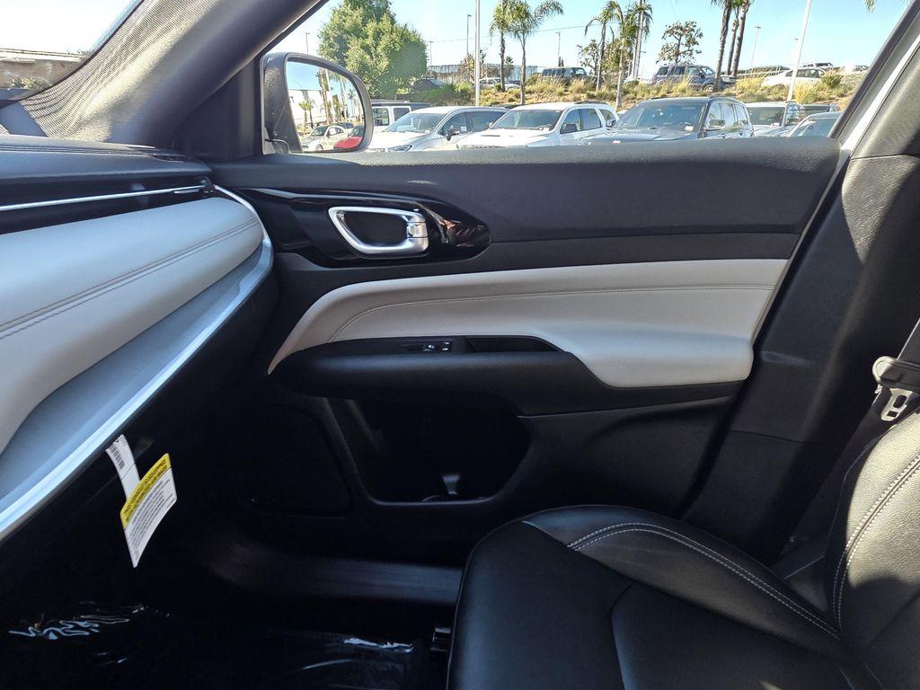 new 2026 Jeep Compass car, priced at $29,900