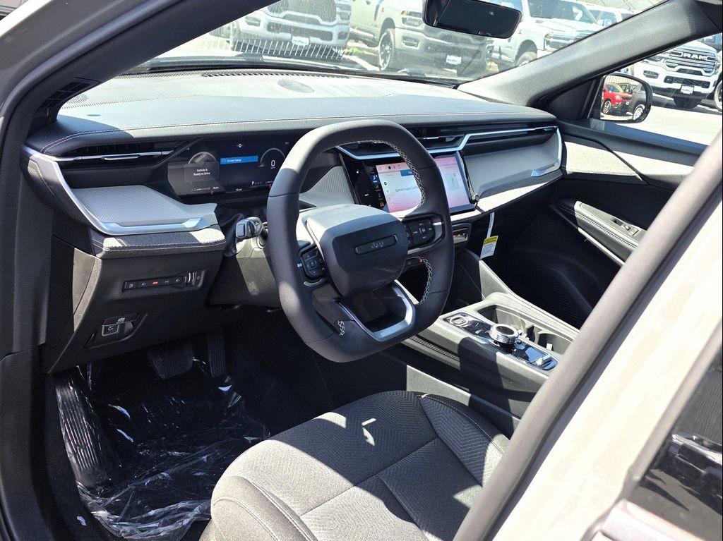 new 2026 Jeep Cherokee car, priced at $36,900