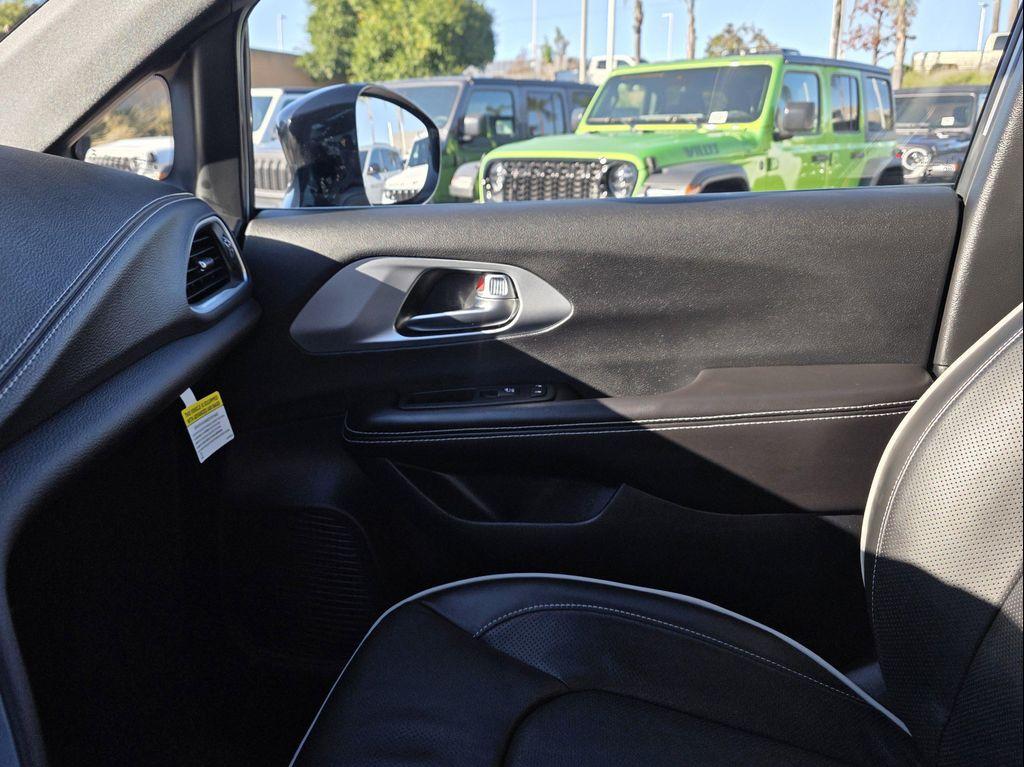 new 2026 Chrysler Pacifica car, priced at $46,900