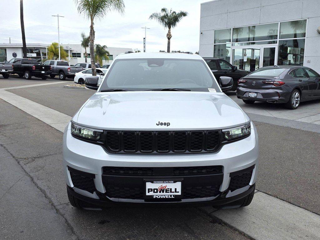 new 2025 Jeep Grand Cherokee L car, priced at $34,900
