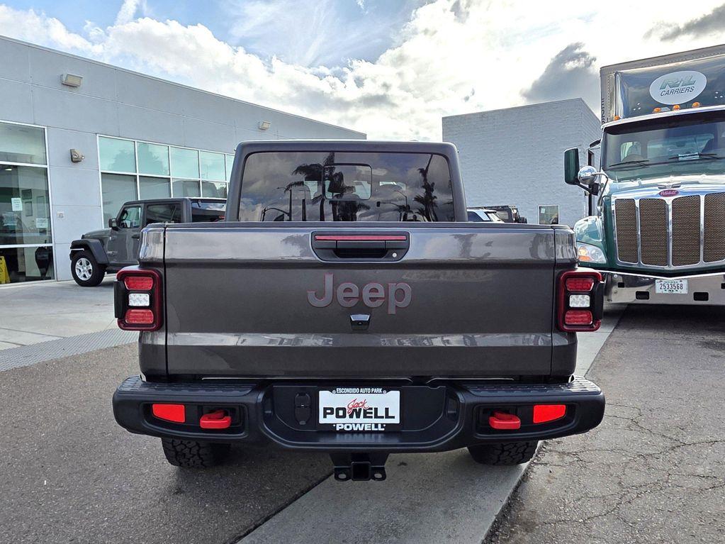 new 2026 Jeep Gladiator car, priced at $55,900