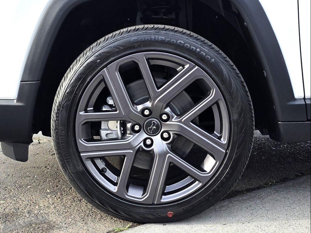 new 2026 Jeep Compass car, priced at $32,400