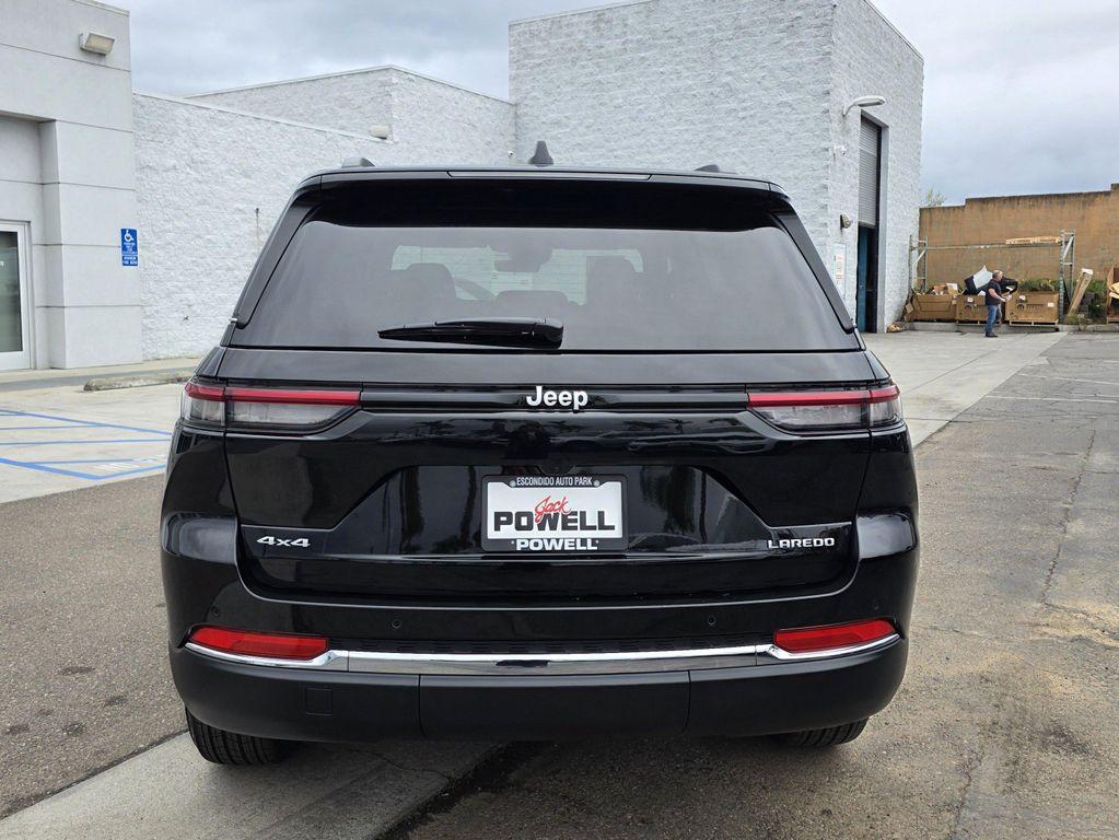new 2025 Jeep Grand Cherokee car, priced at $34,900