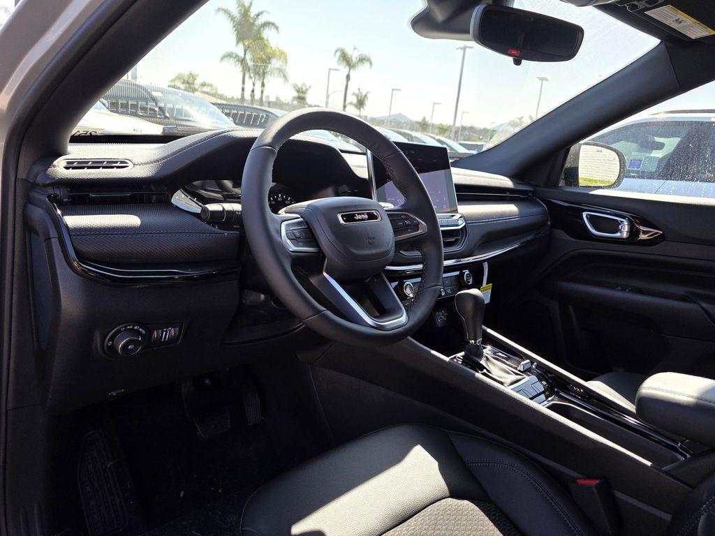 new 2025 Jeep Compass car, priced at $24,900