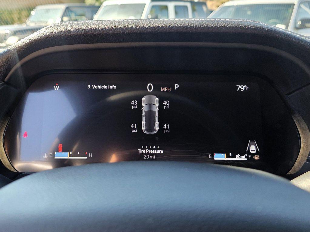 new 2025 Jeep Grand Cherokee car, priced at $41,900