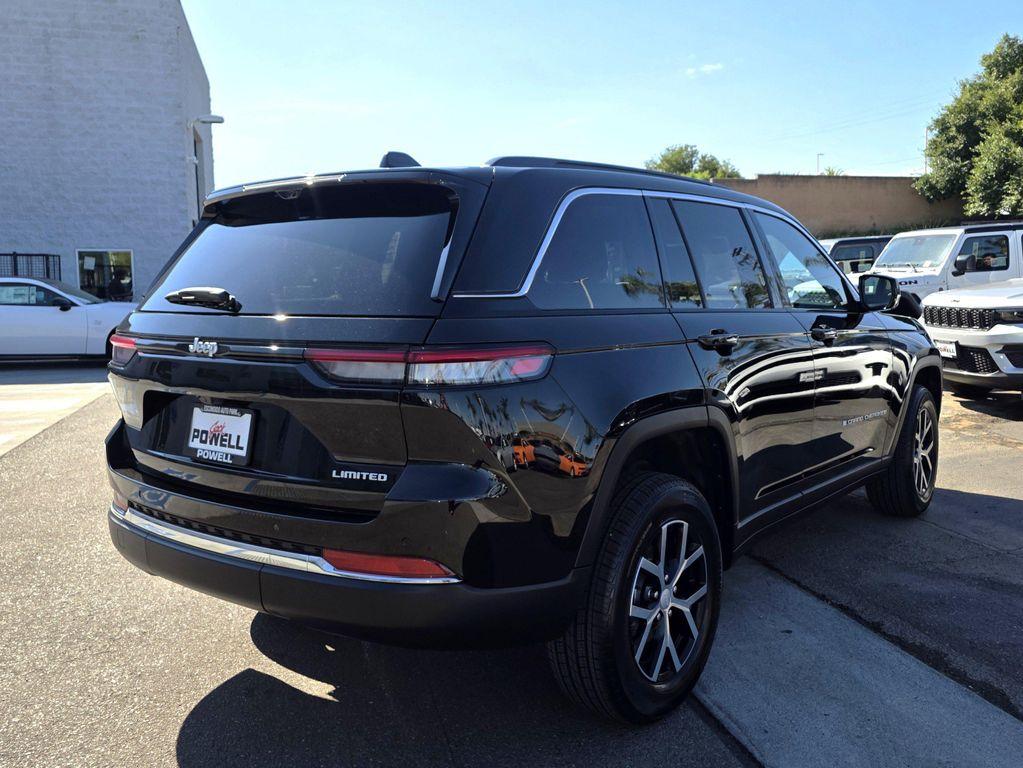 new 2025 Jeep Grand Cherokee car, priced at $41,900