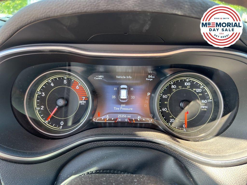 used 2022 Jeep Cherokee car, priced at $22,921
