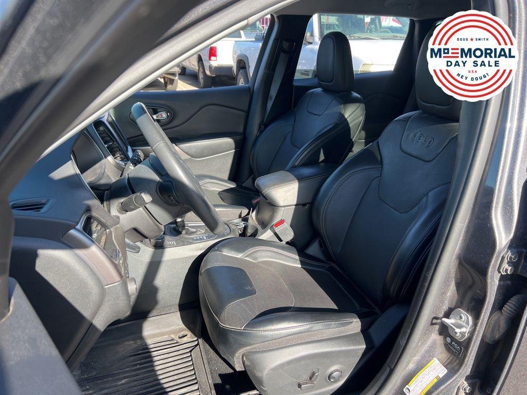 used 2022 Jeep Cherokee car, priced at $22,921