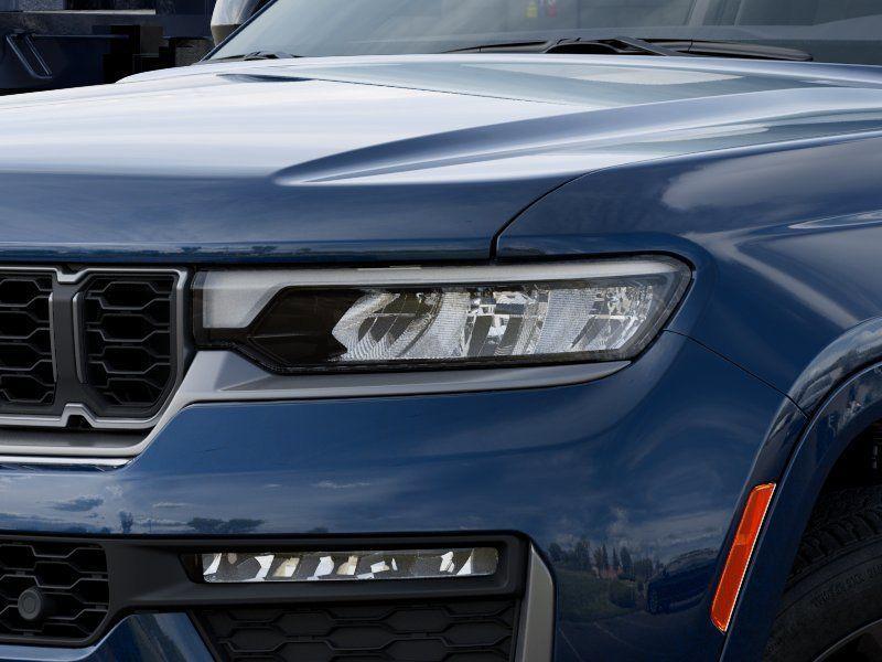 new 2026 Jeep Grand Cherokee car, priced at $52,804