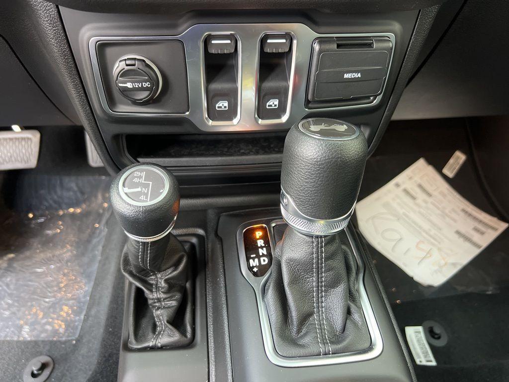 new 2026 Jeep Wrangler car, priced at $41,667