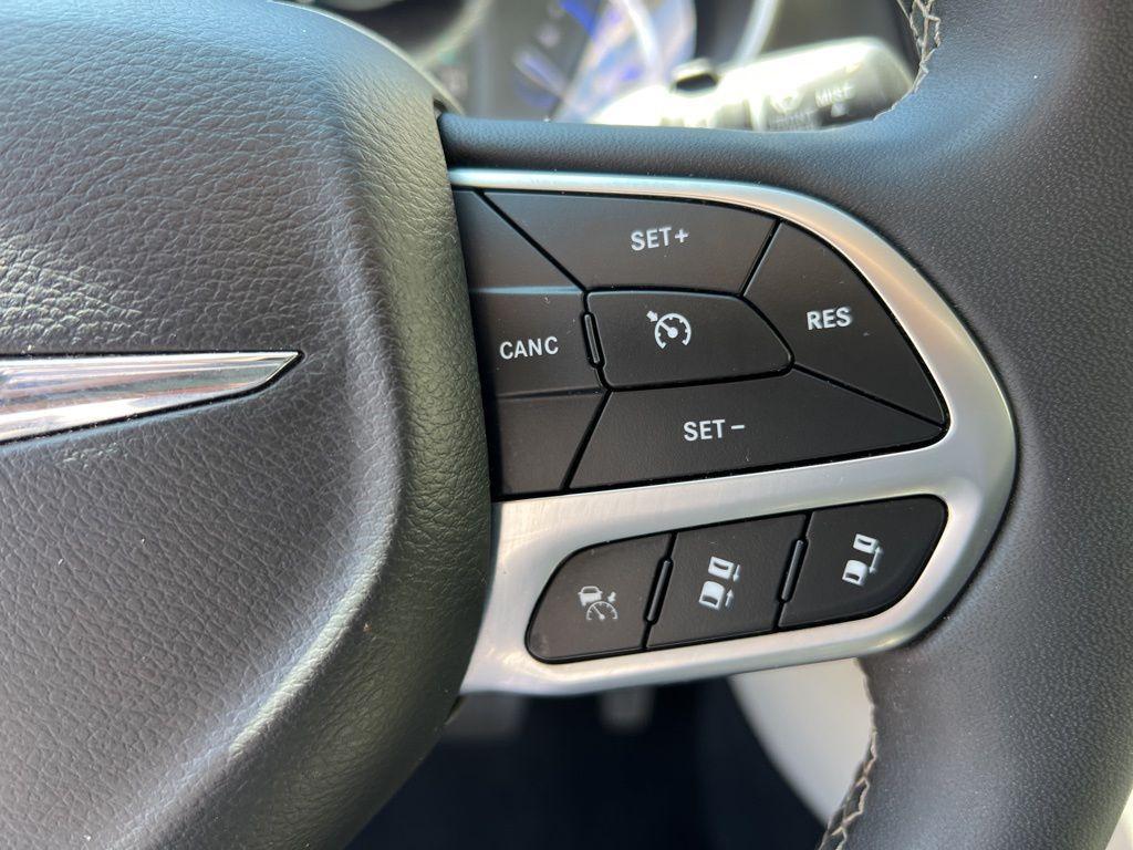 used 2024 Chrysler Pacifica Hybrid car, priced at $28,397