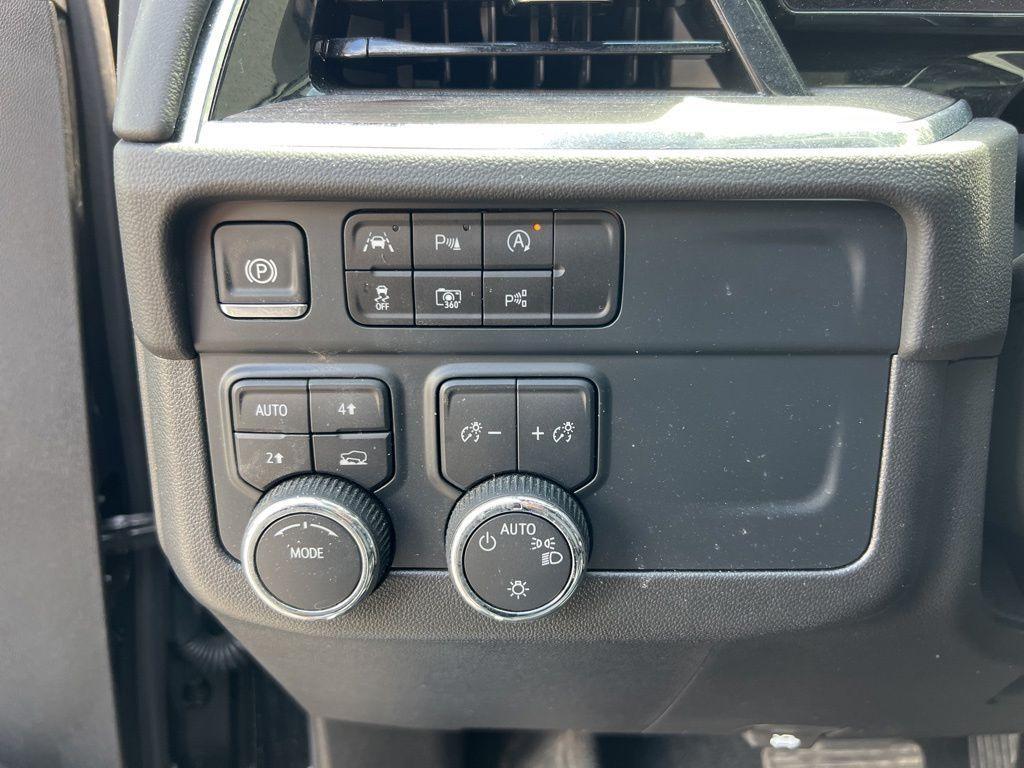 used 2025 Chevrolet Tahoe car, priced at $58,849