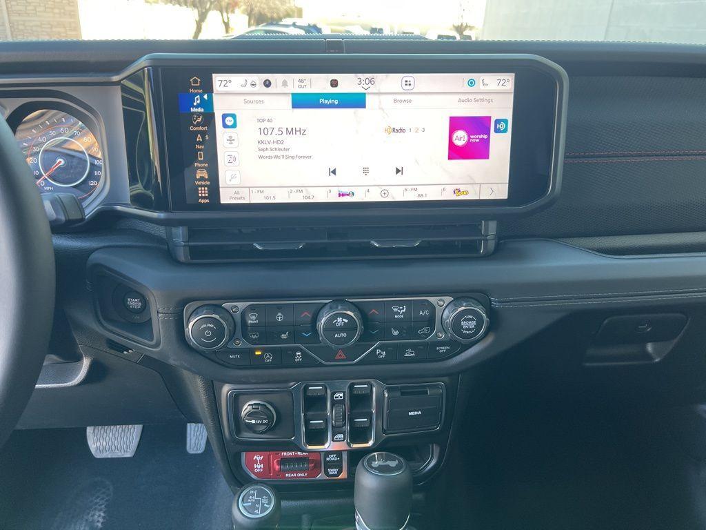 new 2026 Jeep Wrangler car, priced at $60,924