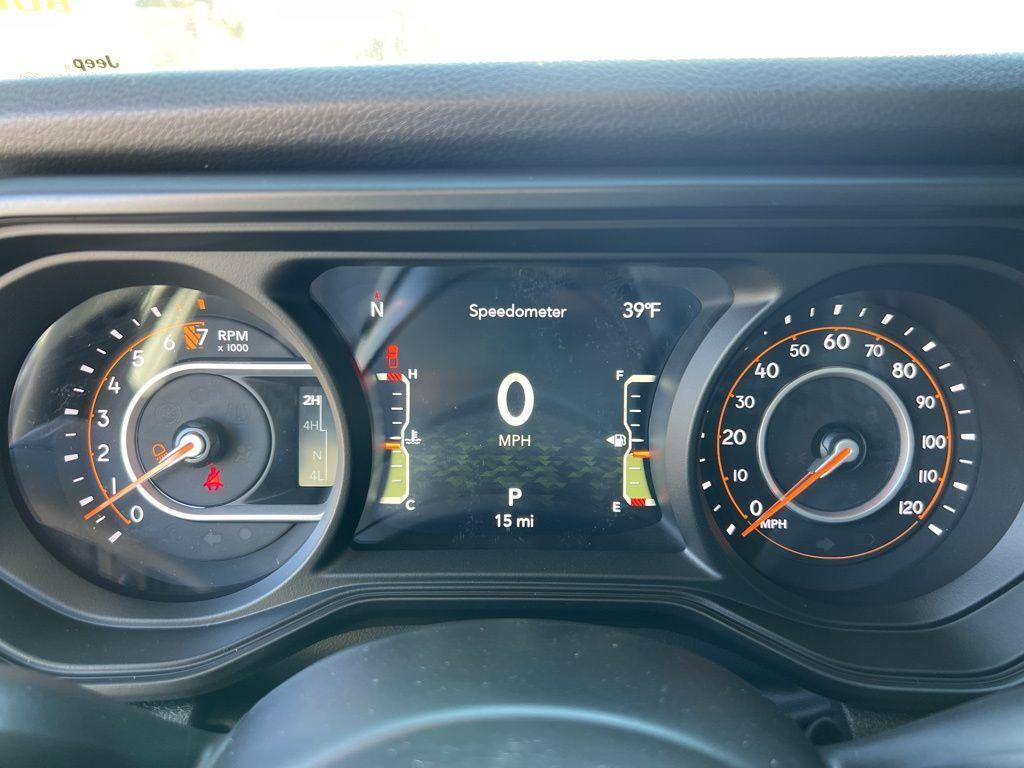new 2026 Jeep Gladiator car, priced at $43,270