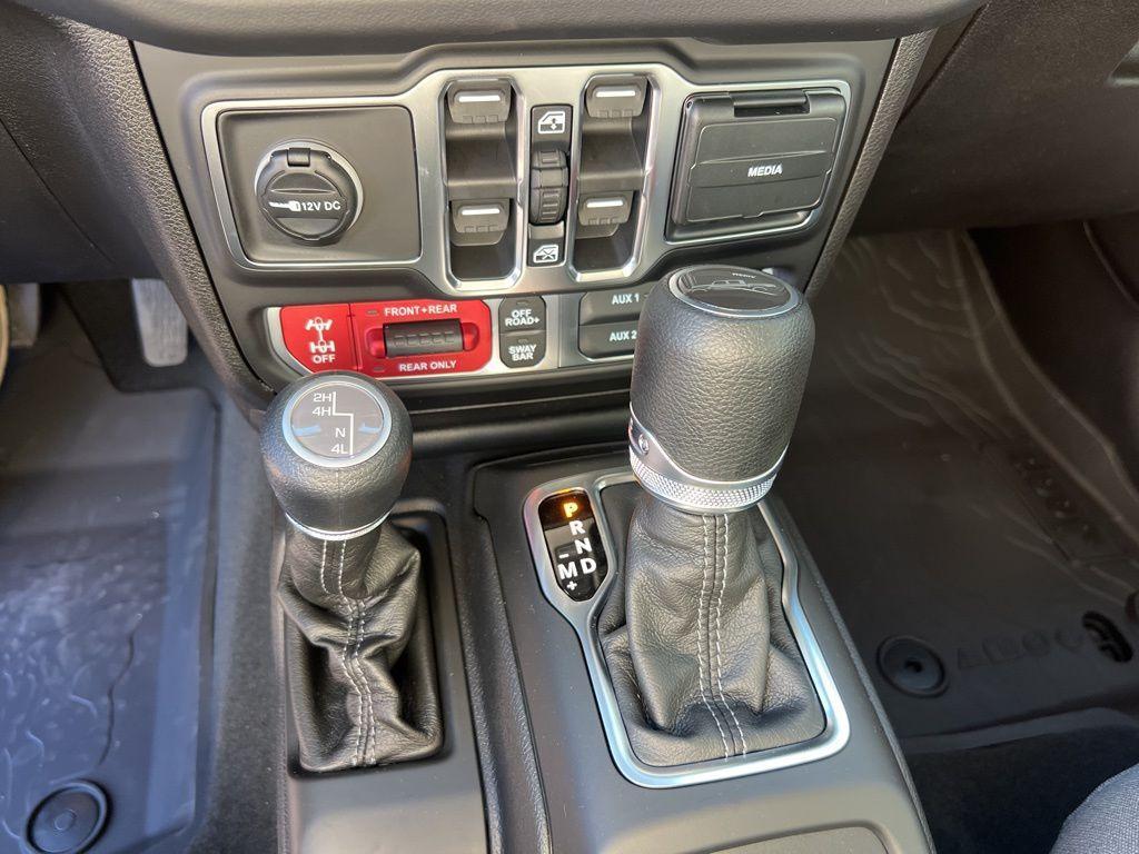 new 2026 Jeep Gladiator car, priced at $50,244